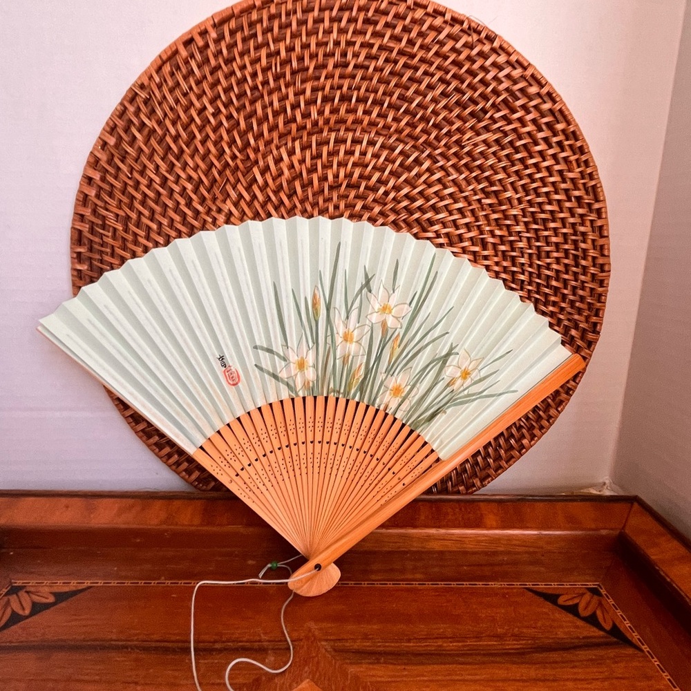 VTG Hand Painted Folding Fan Floral Regency Style Bamboo 12”